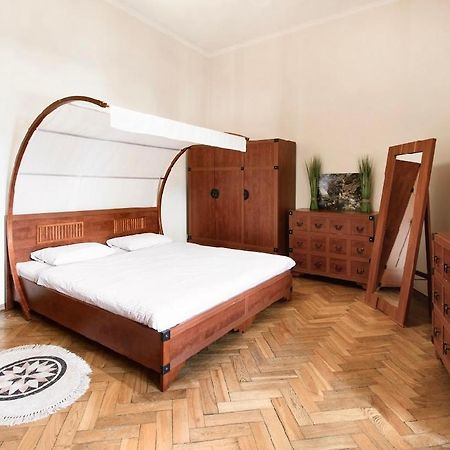 Vidfort Вороного Lviv Eksteriør bilde